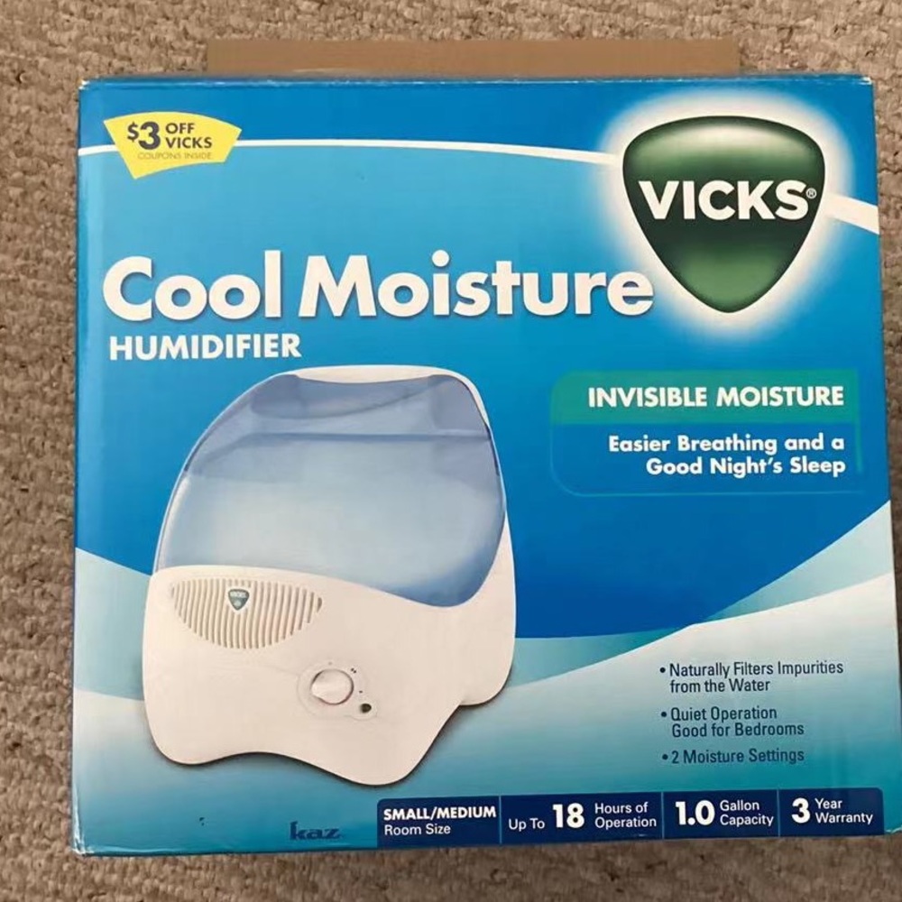 VICKS Cool Moisture 1.0 Gal Humidifier
